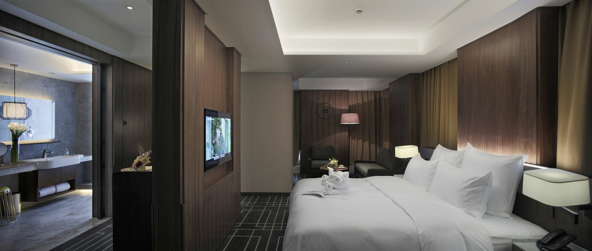 Chongqing The Lotus Hotel Exterior foto
